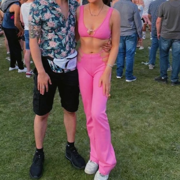 I AM GIA pink lucid set as seen in euphoria - Picture 2 of 3